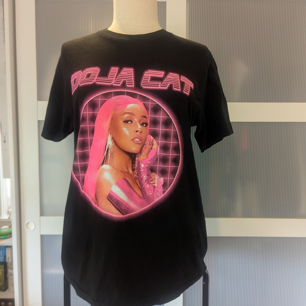 Black Doja Cat T-Shirt